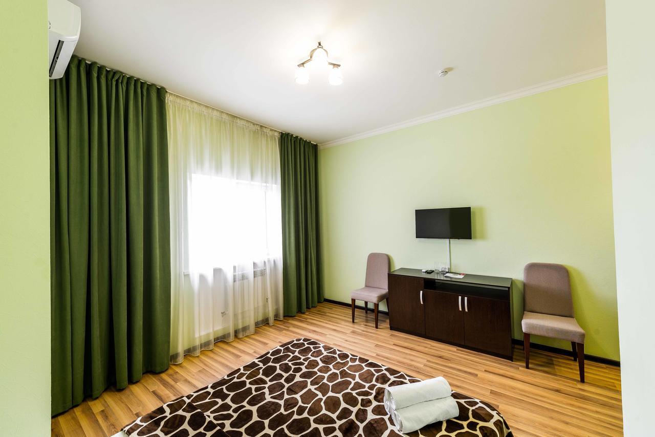 Adler Hotel Astana Buitenkant foto