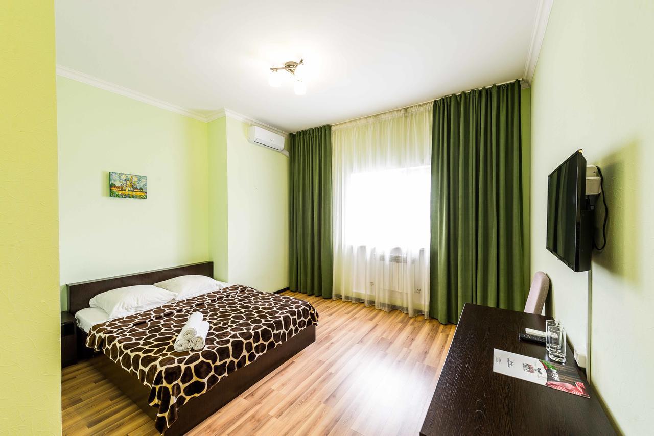 Adler Hotel Astana Buitenkant foto
